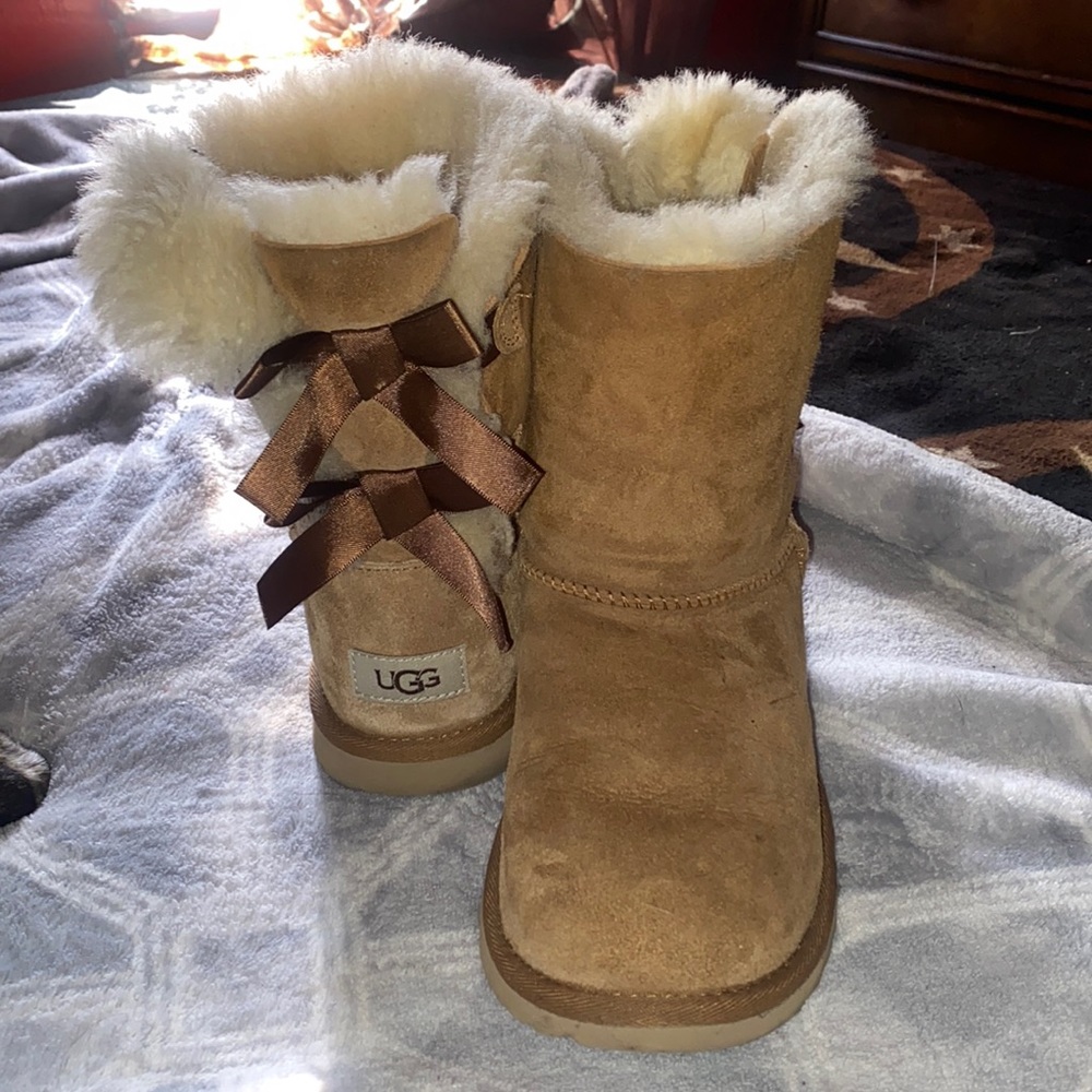 Brown Bailey Bow Uggs